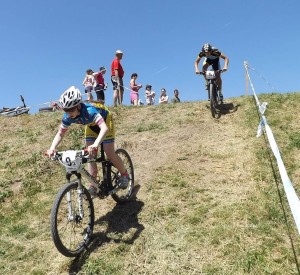 Legendární pasáž protivanovské tratě: "Irská lavice" aneb výjez a sjezd z místního vodojemu.